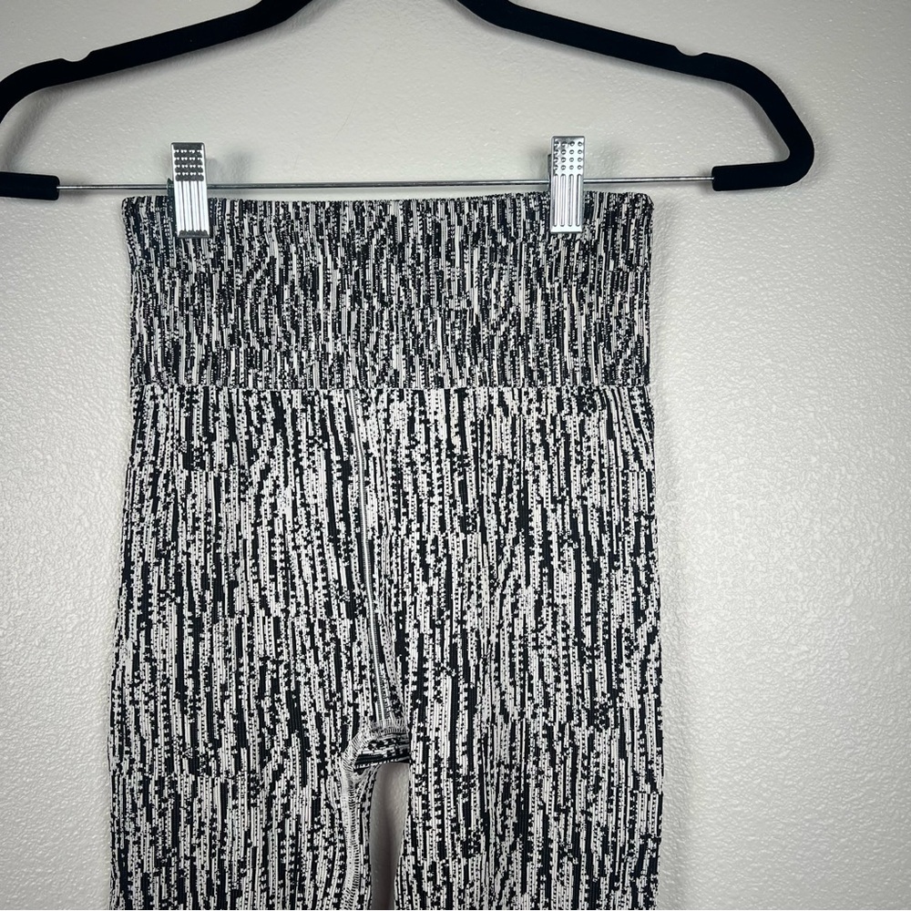 Athleta Flurry Elemental Tights‎ Sz XS - Picture 3 of 8